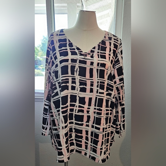 Avenue Tops - Avenue Women's Plaid Blouse Size 3X